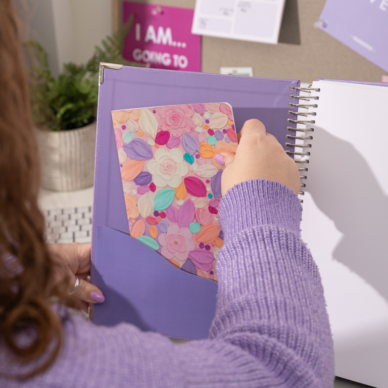 Weekly Planner 2025|2026- Lilac Shimmer