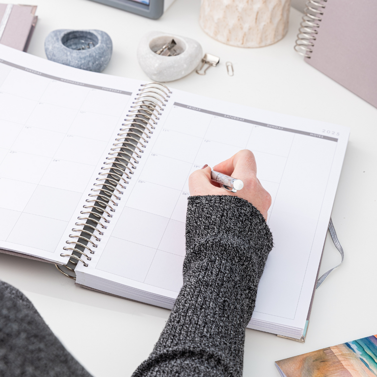 Using the 2024 2025 weekly academic teacher planner