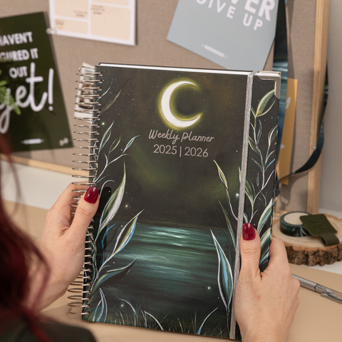 Weekly Planner 2025|2026- Moonlit Lake