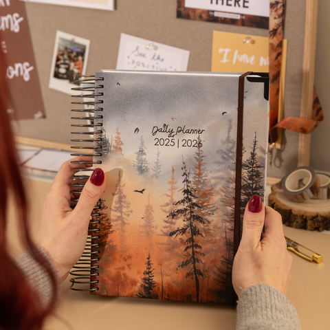 Daily Planner 2025|2026-Golden Pine