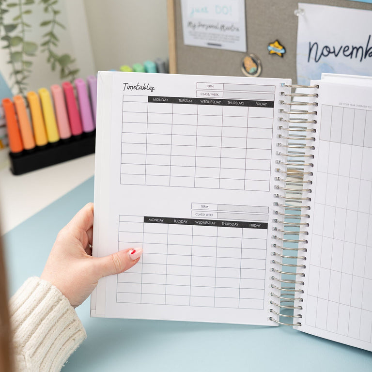 Daily Planner 2026|2027- Golden Coast