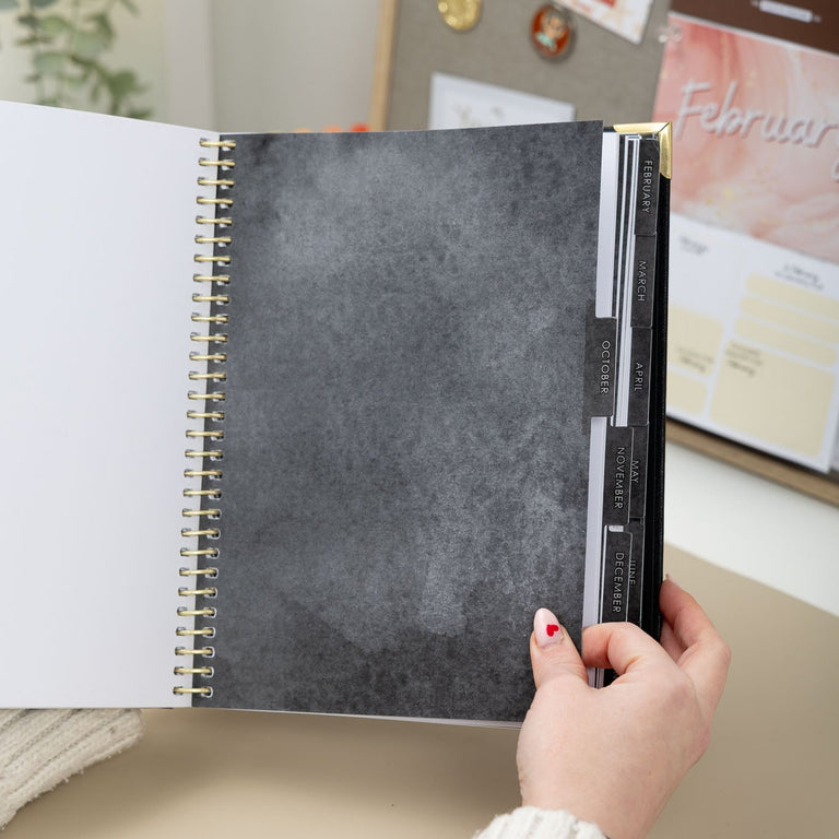Daily Planner 2026|2027- Classic Black