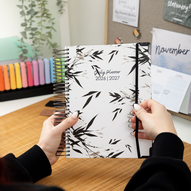 Daily Planner 2026|2027- Whispering Zhu