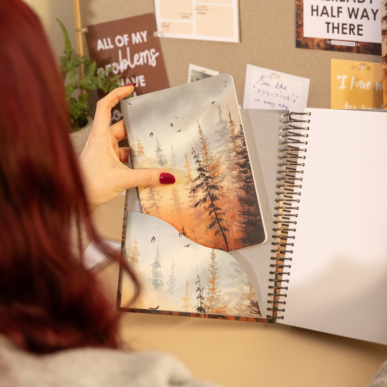 Daily Planner 2025|2026-Golden Pine