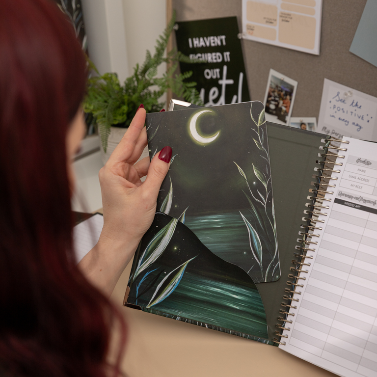 Daily Planner 2025|2026-Moonlit Lake